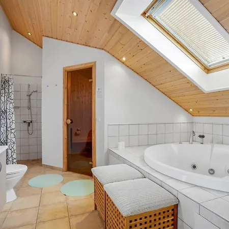 Holiday home Gudlaug - 1km From The Sea By Interhome *